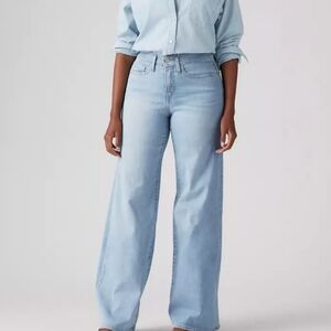 Levi's 318 Shaping Wide Leg Light Blue Very Y2K Vibes Jeans S32 High Rise